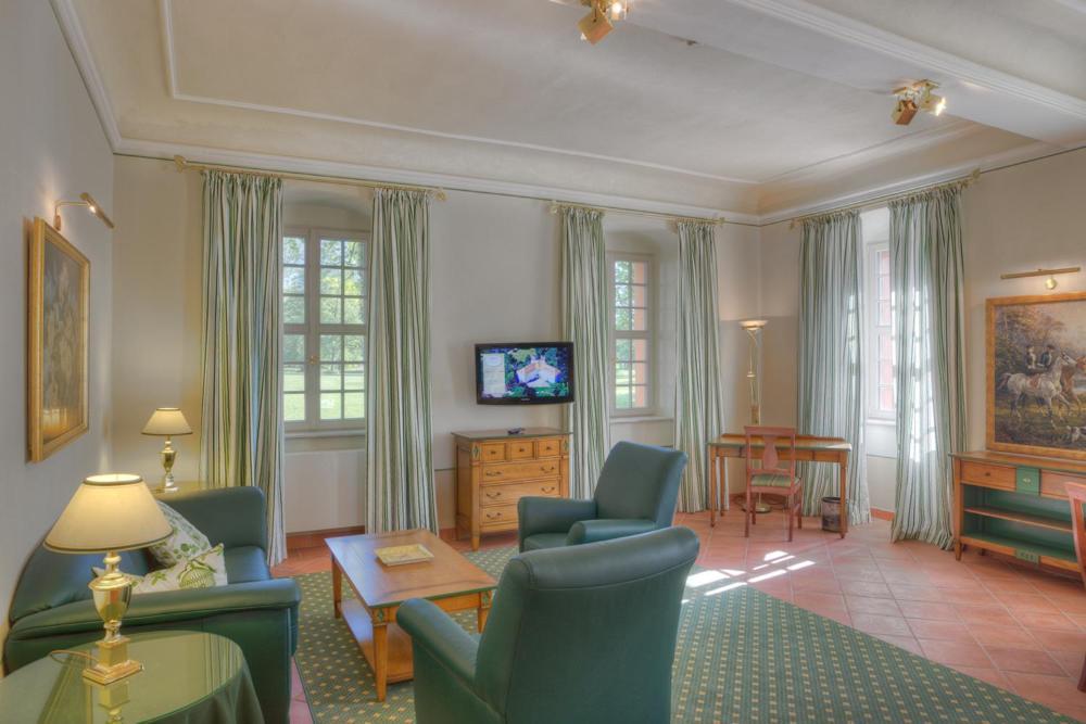 Urlaubsresidenz Marstall Und Kanzlei Im Schlossensemble Lubbenau Bagian luar foto
