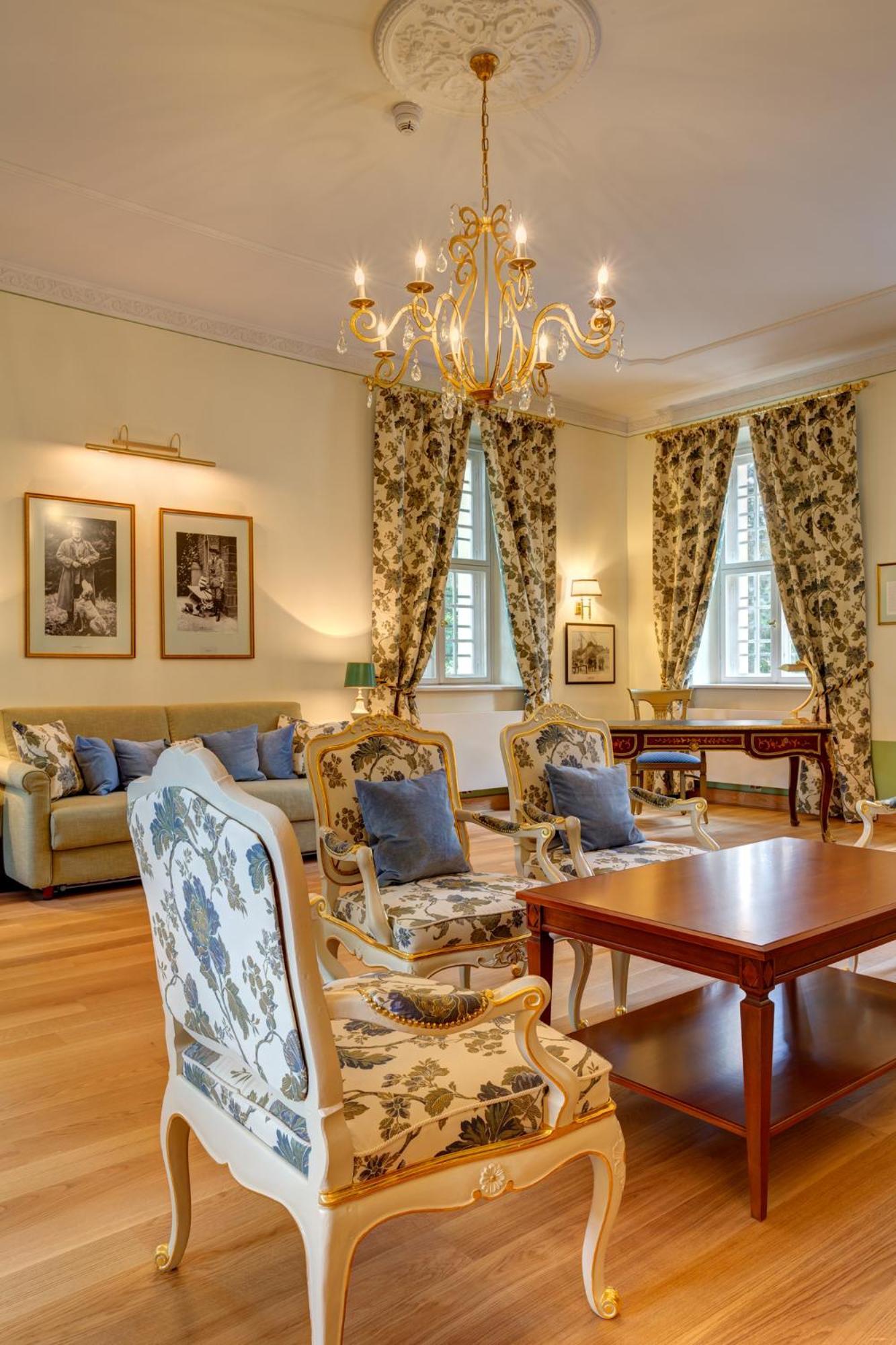 Urlaubsresidenz Marstall Und Kanzlei Im Schlossensemble Lubbenau Ruang foto