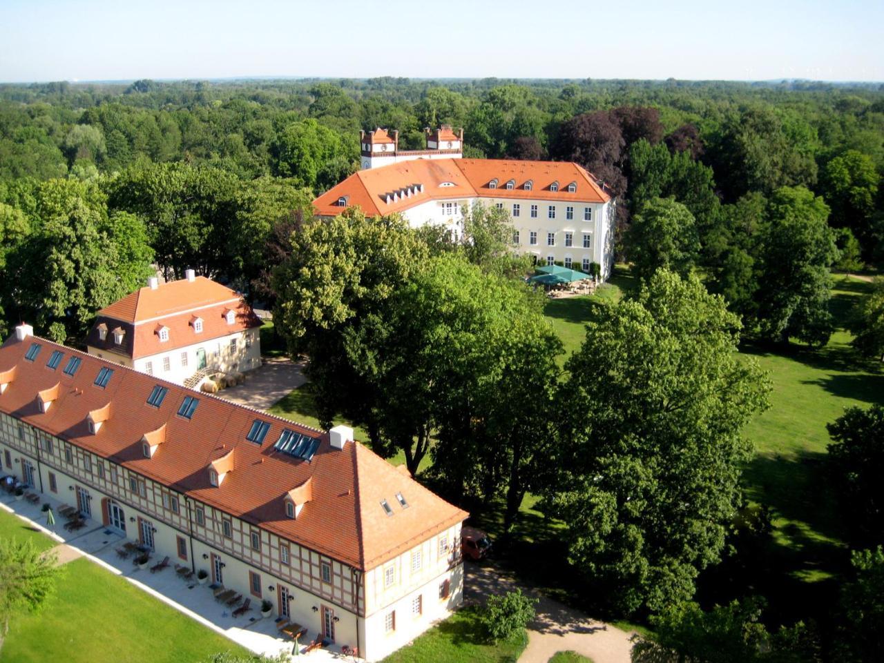 Urlaubsresidenz Marstall Und Kanzlei Im Schlossensemble Lubbenau Bagian luar foto