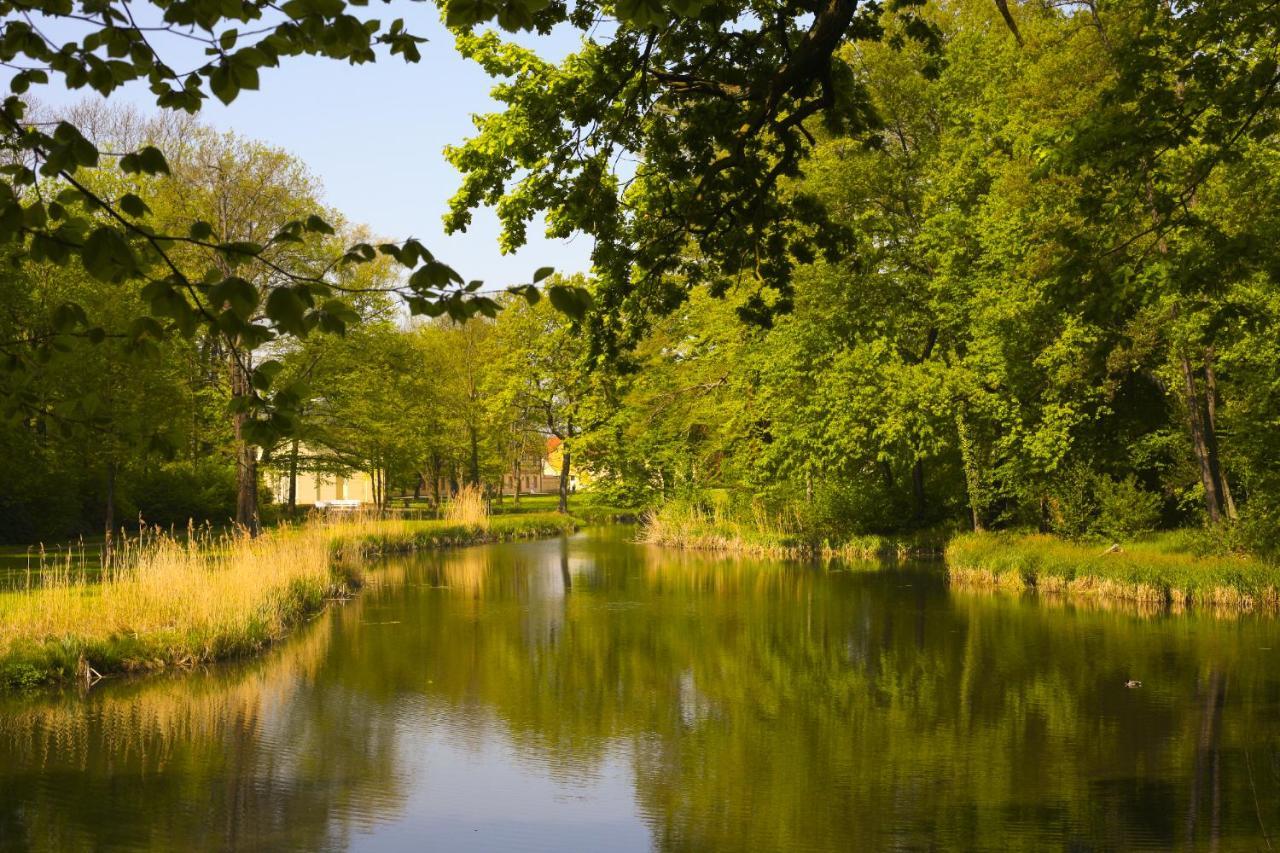 Urlaubsresidenz Marstall Und Kanzlei Im Schlossensemble Lubbenau Bagian luar foto