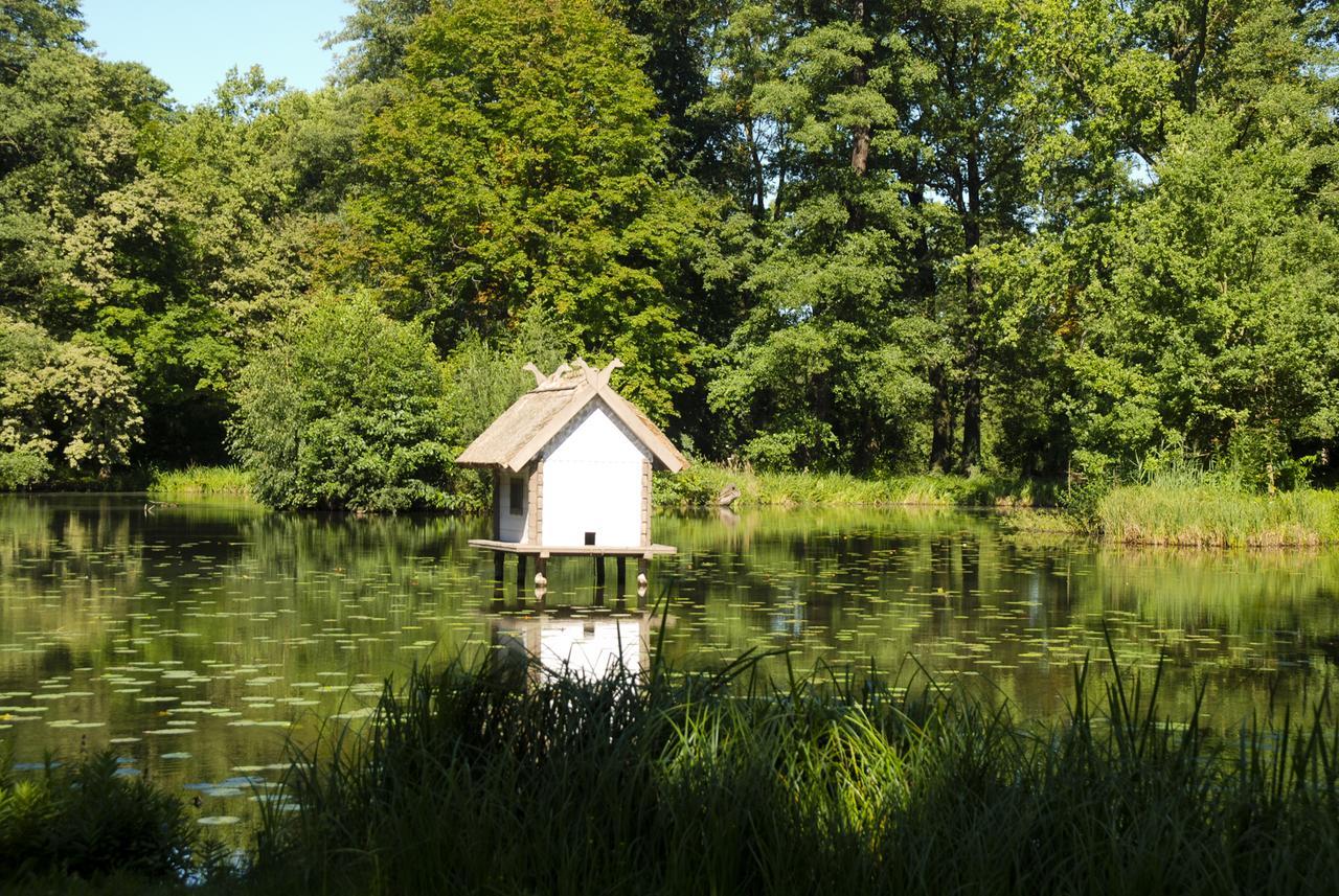 Urlaubsresidenz Marstall Und Kanzlei Im Schlossensemble Lubbenau Bagian luar foto