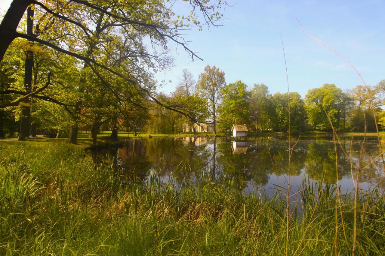 Urlaubsresidenz Marstall Und Kanzlei Im Schlossensemble Lubbenau Bagian luar foto