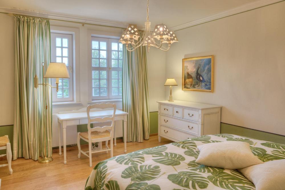 Urlaubsresidenz Marstall Und Kanzlei Im Schlossensemble Lubbenau Bagian luar foto