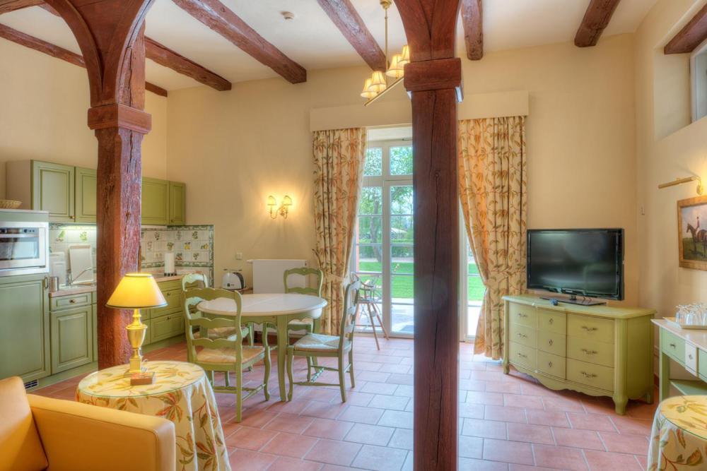 Urlaubsresidenz Marstall Und Kanzlei Im Schlossensemble Lubbenau Bagian luar foto