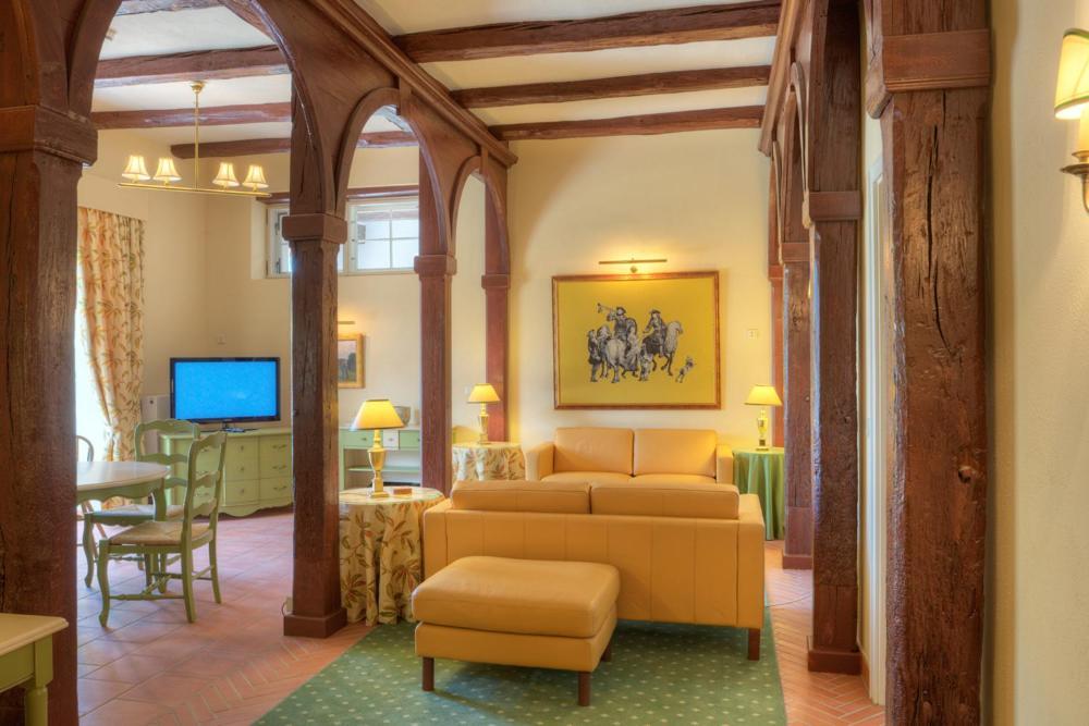 Urlaubsresidenz Marstall Und Kanzlei Im Schlossensemble Lubbenau Bagian luar foto