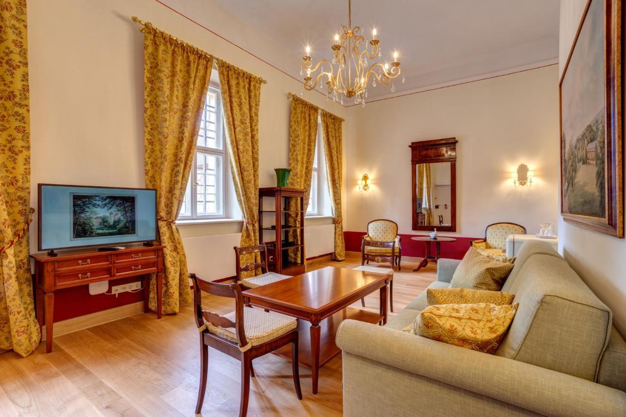 Urlaubsresidenz Marstall Und Kanzlei Im Schlossensemble Lubbenau Bagian luar foto